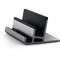 Supporto per laptop in alluminio dal design essenziale e moderno. Adatto per lo stoccaggio verticale di laptop di diverse dimensioni.