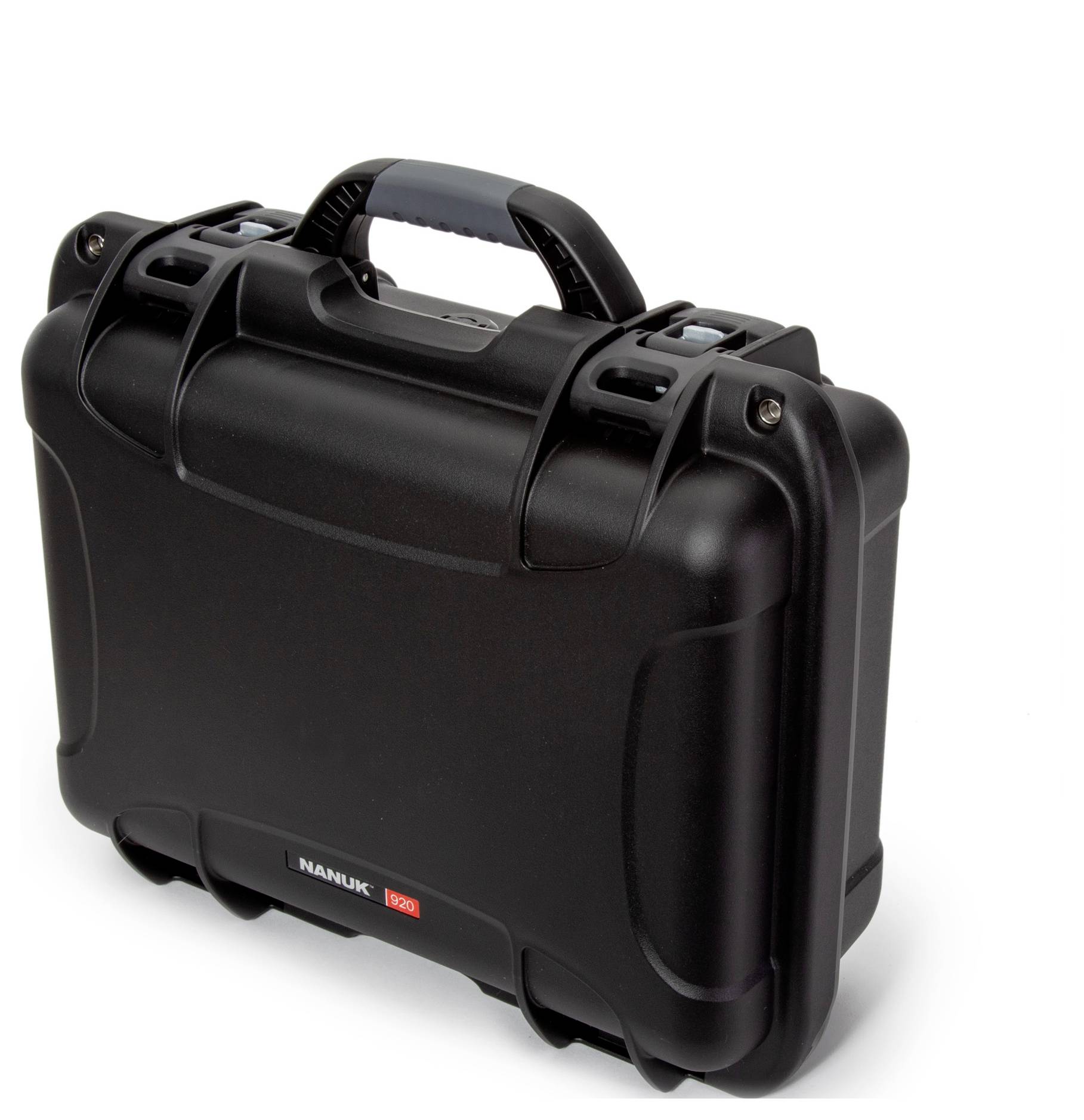 Valigia rigida nera robusta con manico e chiusure a scatto; ideale per il trasporto sicuro di oggetti delicati.