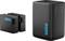 Un caricabatterie doppio GoPro con due batterie estraibili. Entrambe le batterie sono nere con il logo GoPro blu.