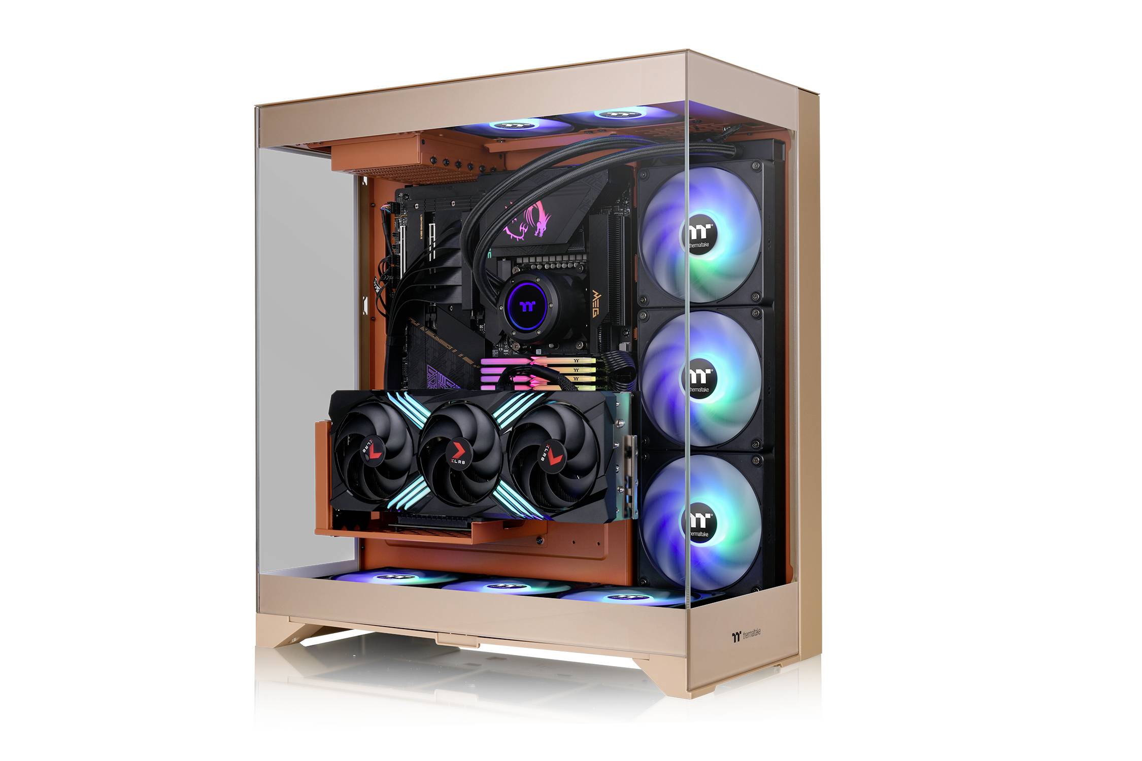 Un computer ad alte prestazioni in un case color rame con un sistema di raffreddamento illuminato e multiple ventole.