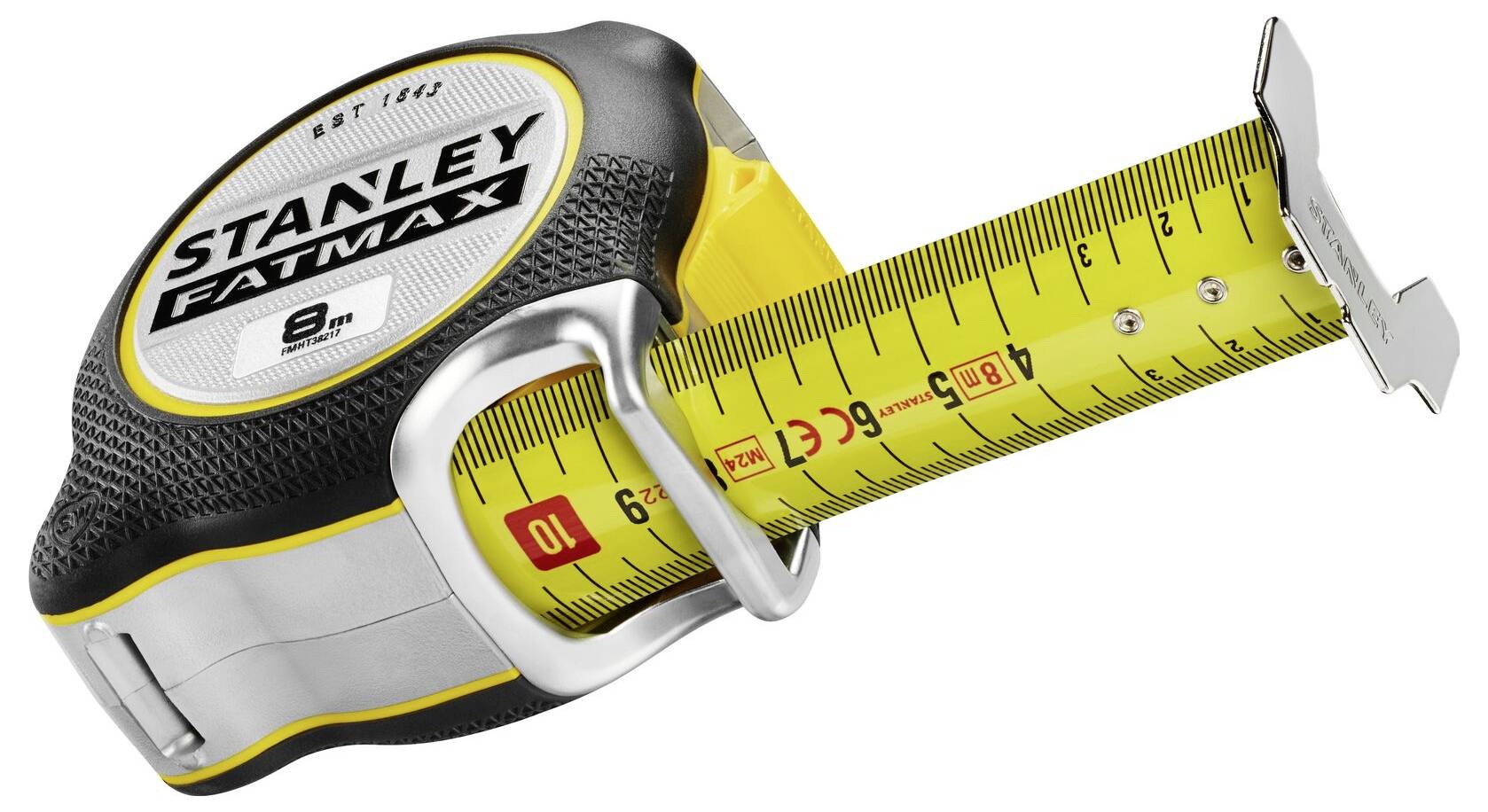 Un metro a nastro, allungato fino a circa 24 cm, con scala gialla e scritta nera. Il marchio 'Stanley FatMax' è visibile sulla custodia.