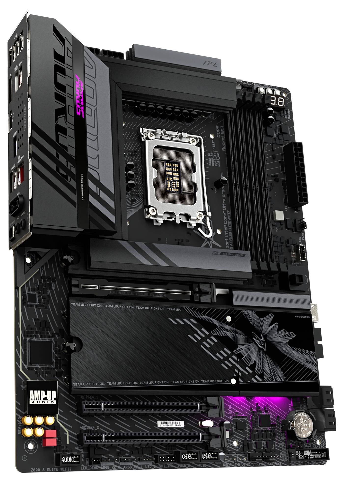 Scheda madre per computer con slot per processore e slot per RAM. Design nero con elementi di illuminazione viola.