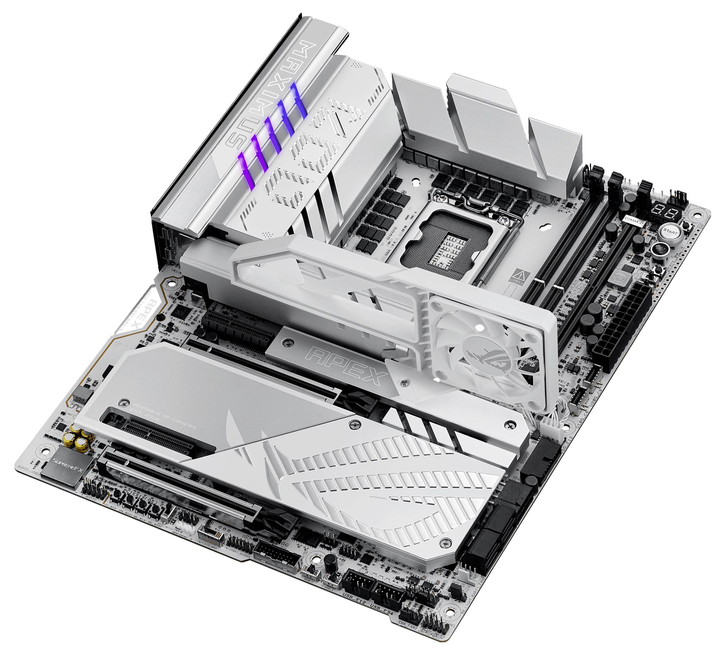 Una scheda madre argentata con vari slot e componenti, inclusi un socket per CPU e slot per RAM.