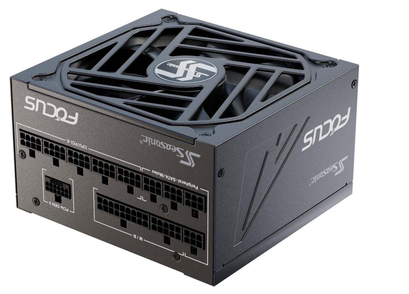 Alimentatore della marca Seasonic, modello Focus. Dispositivo nero a forma di parallelepipedo con più connettori e griglia di ventilazione sulla parte superiore.
