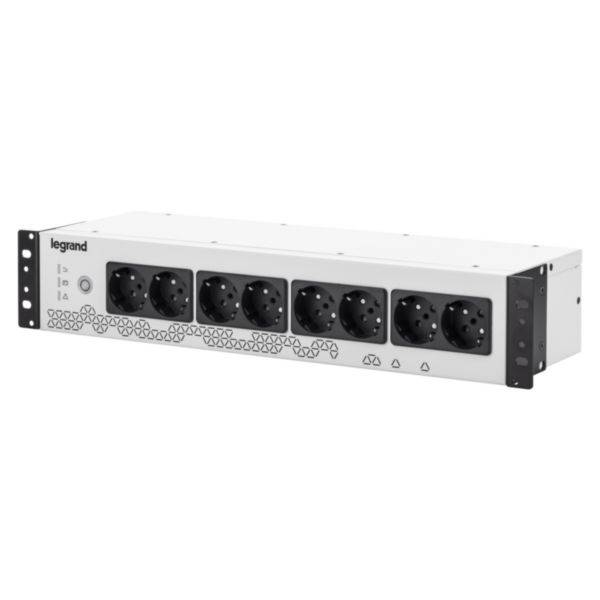 PDU rack 'Legrand' con sette prese, adatto per la distribuzione di energia lato server. Cornice bianca, prese nere.