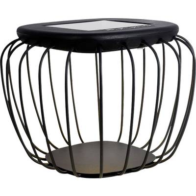 Un cestino rotondo in metallo con sbarre a griglia aperte e un piano superiore piatto. È adatto per riporre oggetti o come elemento decorativo.