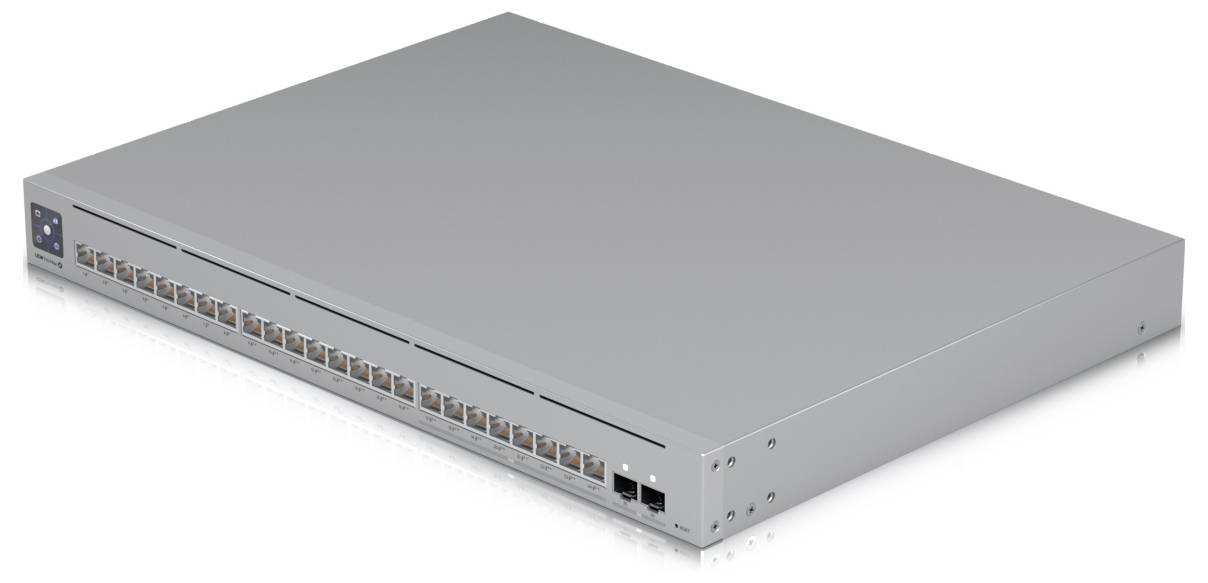 Switch di rete grigio-argento con 26 porte Ethernet e due porte SFP sul lato frontale, adatto per applicazioni di infrastrutture IT.