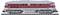 Una locomotiva rossa e grigia della Deutsche Bahn su un binario, vista laterale.