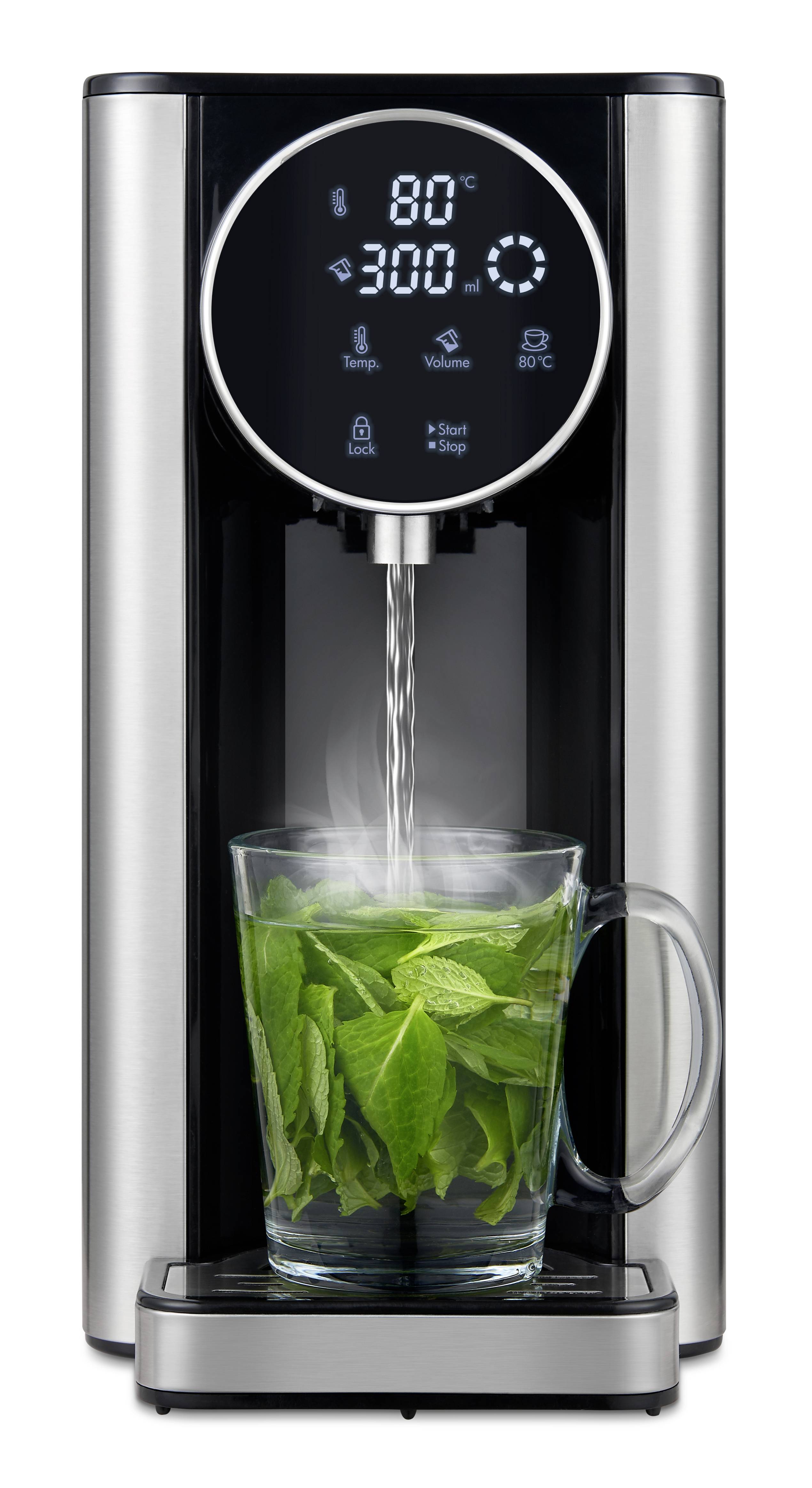Un distributore d'acqua moderno versa acqua calda in un bicchiere con foglie di menta fresche. Indicatore di temperatura a 80 gradi.