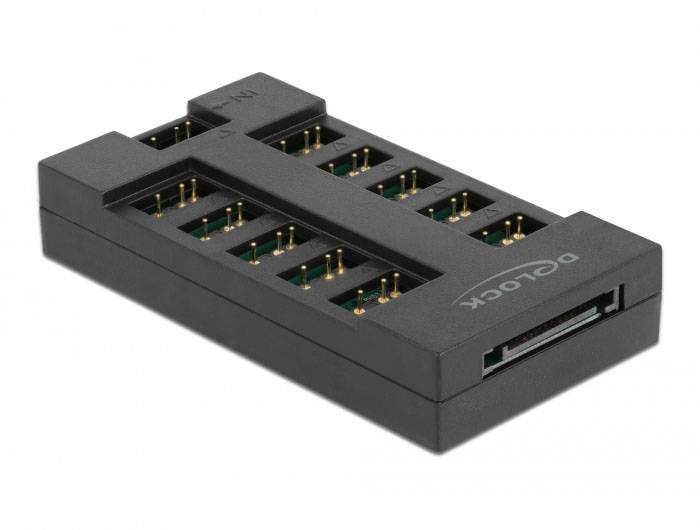 Delock 64128 Adattatore di collegamento Nero-1