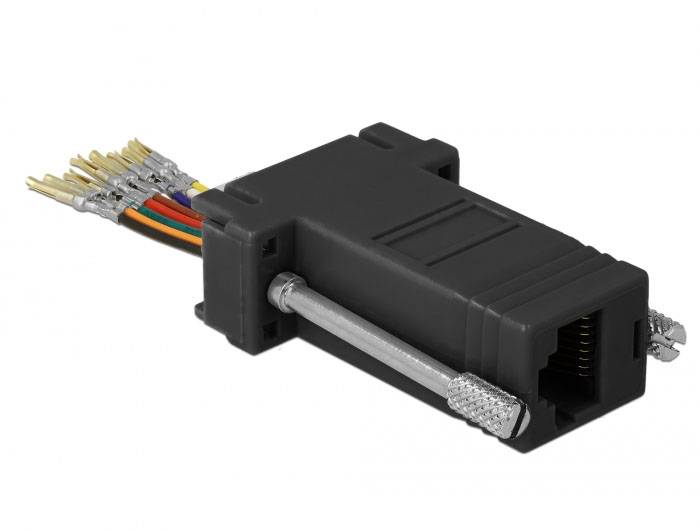 Un adattatore nero con estremità dei cavi aperte e diversi colori a sinistra e un connettore RJ45 a destra.