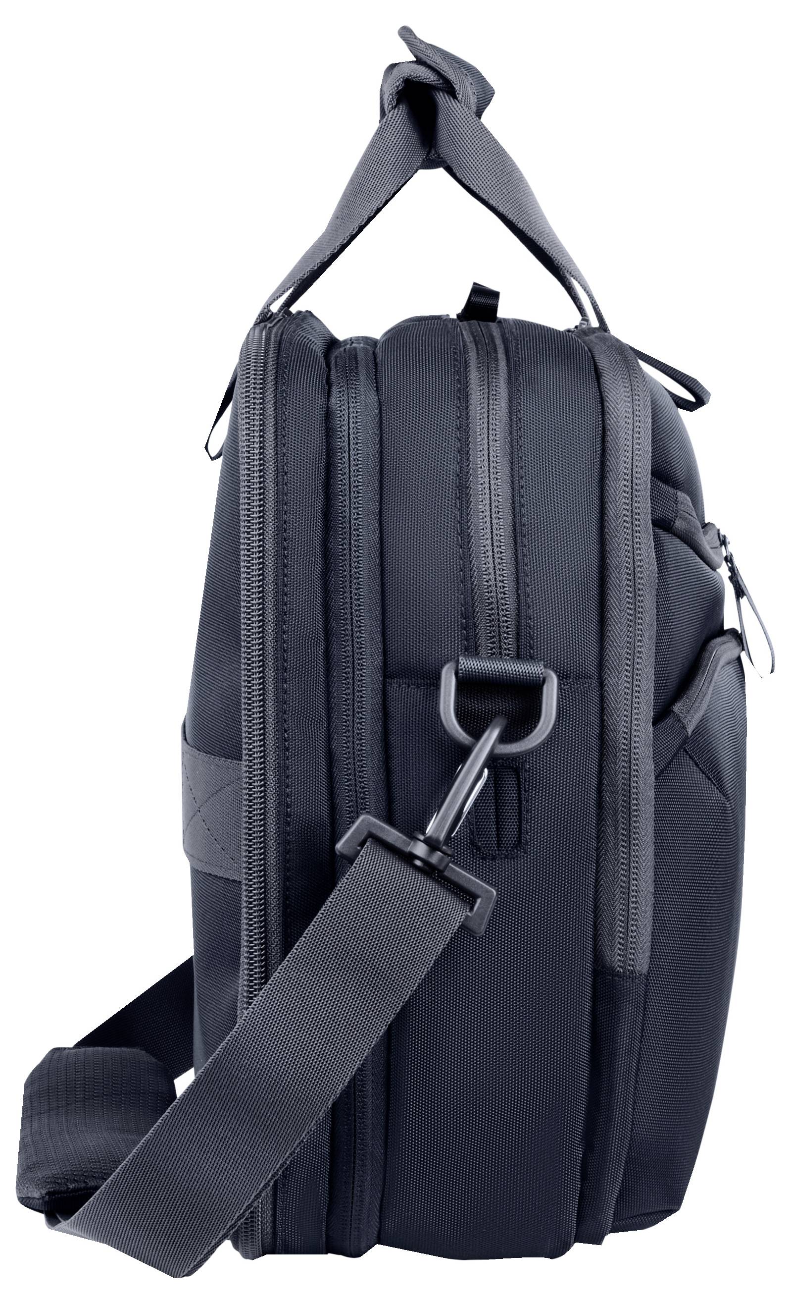 Una borsa sottile e nera in nylon con tracolla regolabile e diversi scomparti con cerniera, vista laterale.