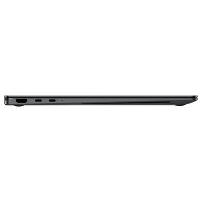 Laptop chiuso di lato con porte Ethernet, HDMI e USB.