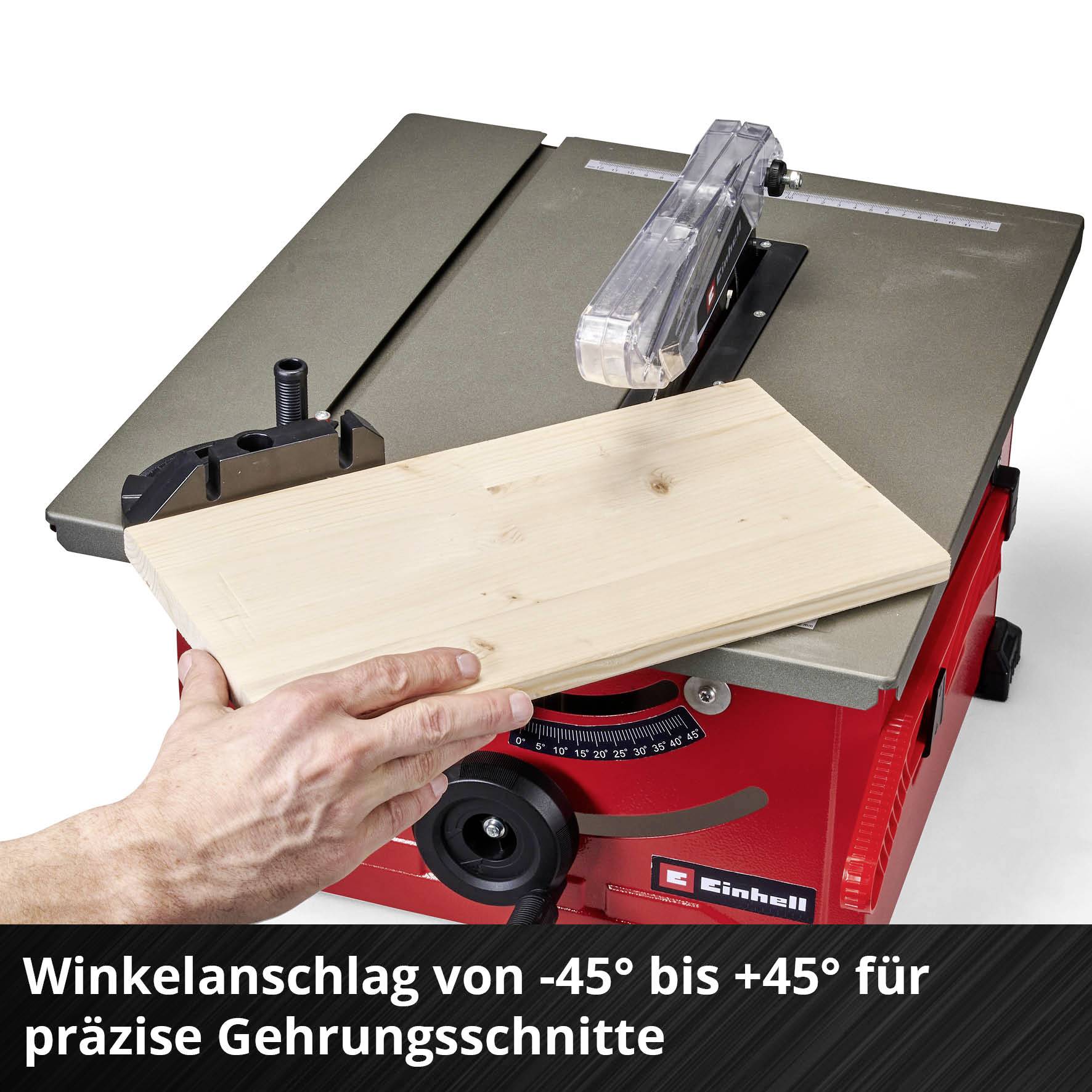 Un modello di sega circolare da tavolo rossa con angolazione da -45° a +45°. Una mano tiene una tavola di legno per tagli precisi a squadra.
