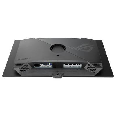 Retro di un monitor gaming con diversi ingressi, tra cui alimentazione, HDMI, DisplayPort e USB. Il logo ROG è visibile.