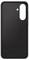 Cover per smartphone nero, semplice, con ritaglio per la fotocamera e scritta 'Designed by humans' in basso.