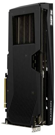 Scheda grafica Radeon nera in vista verticale, che mostra l'area dei ventilatori e la connettività nella parte inferiore.