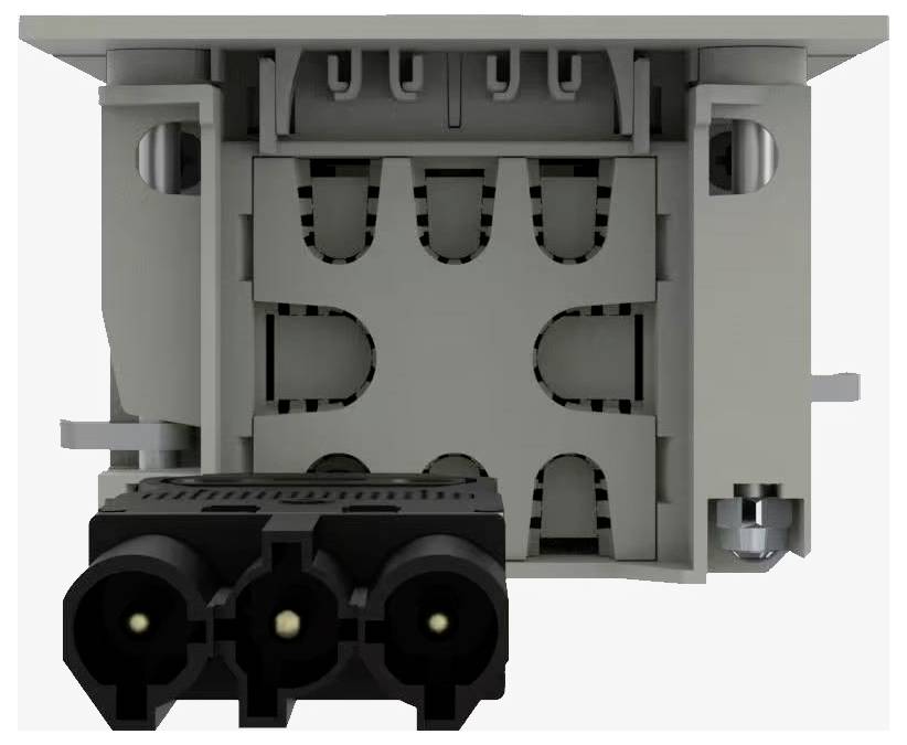 Componente elettrico grigio con più attacchi per prese elettriche e meccanismi di fissaggio, progettato con simmetria centrale.