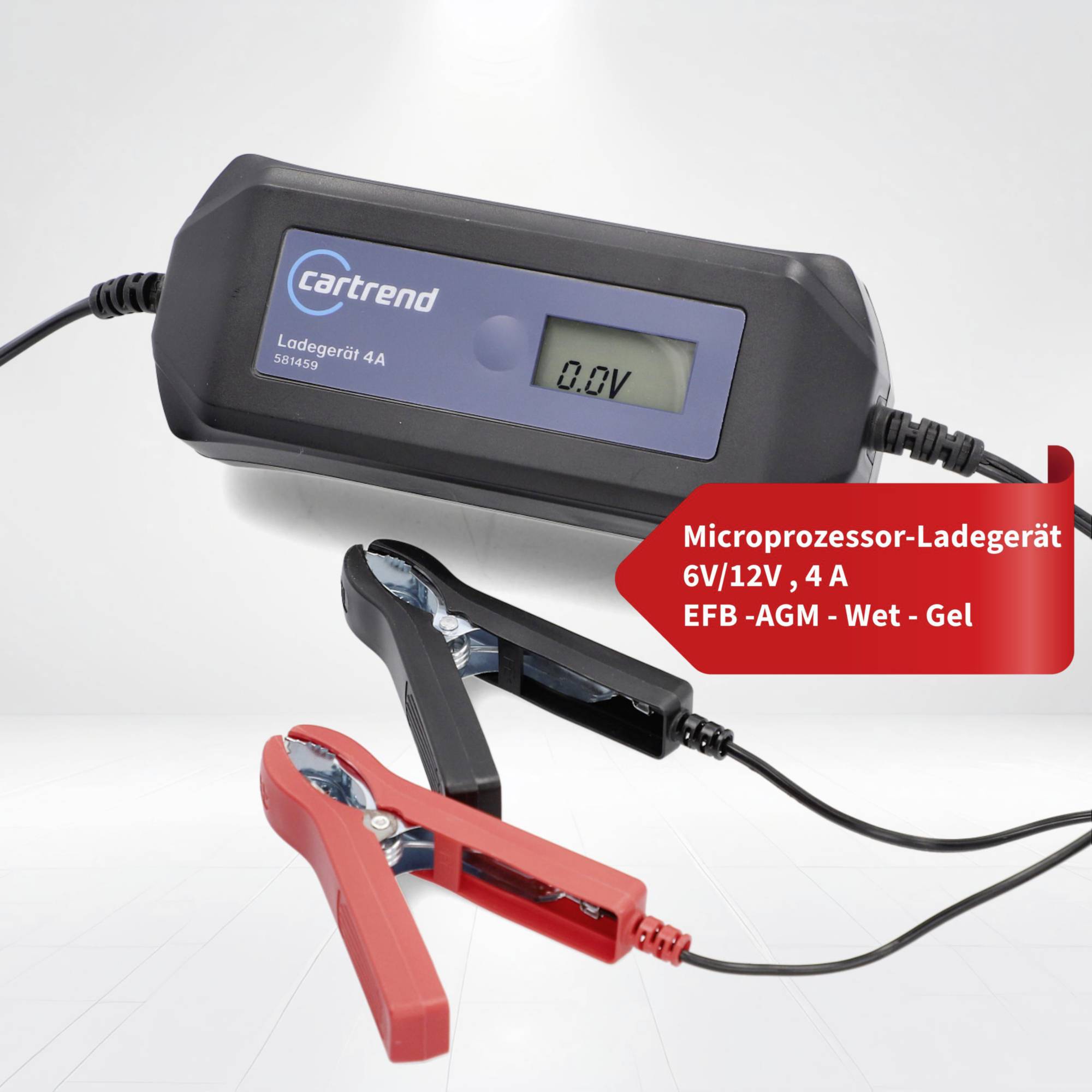 Caricabatterie per microprocessore con display che mostra '0,0V'. Adatto per 6V/12V, 4A EFB-AGM-Wet-Gel. Morsetti rossi e neri sui cavi.