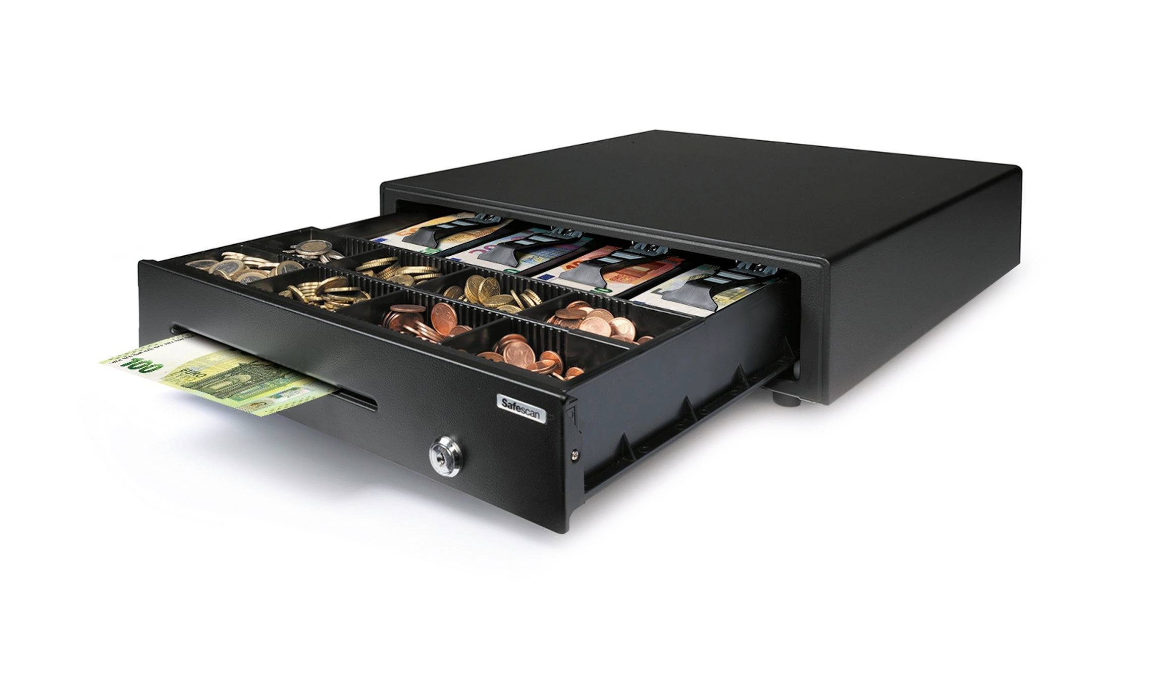 Un cassetto di cassa aperto con scomparti per monete e banconote, riempito di monete, banconote e carte di credito.