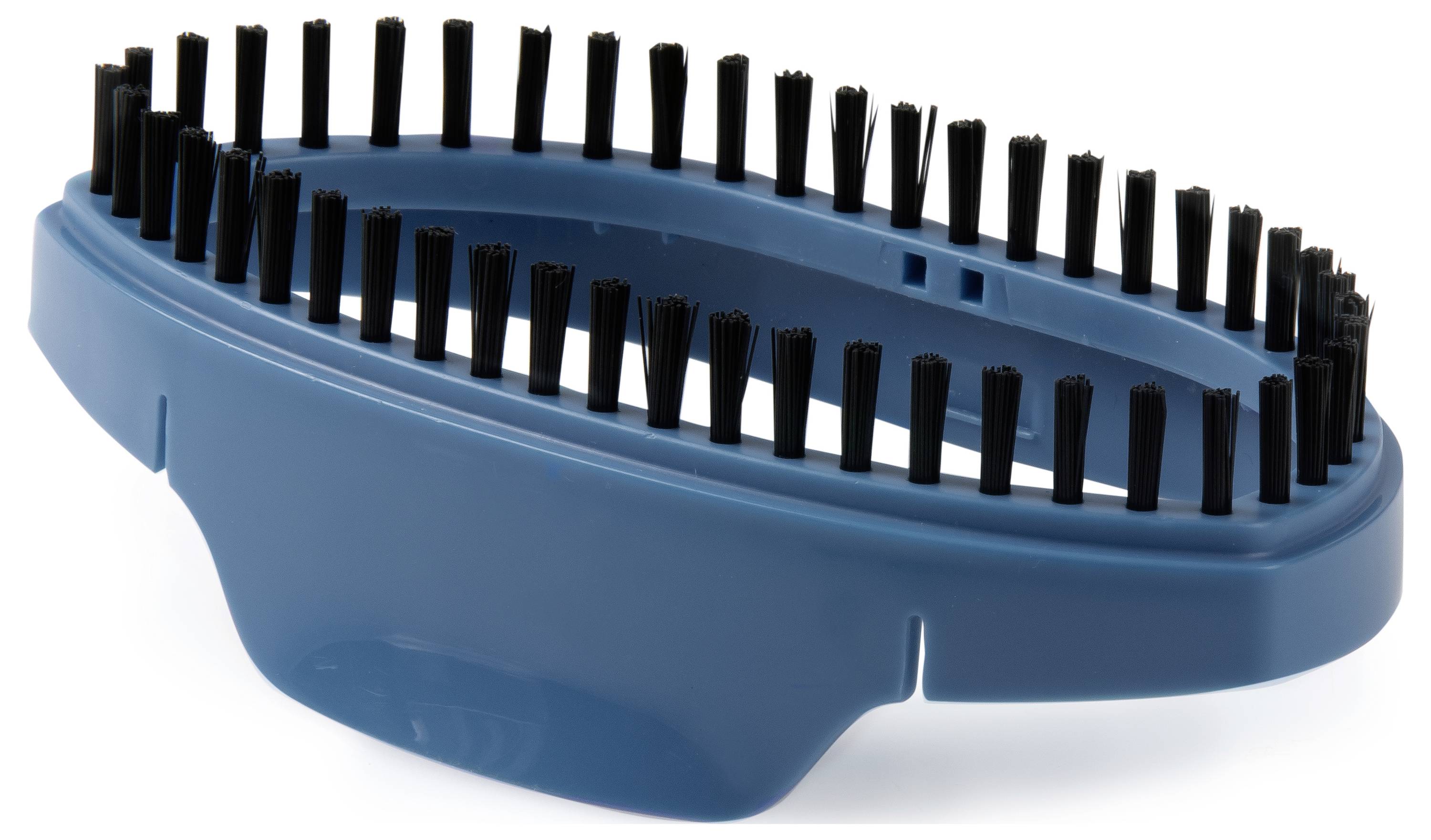 Un accessorio ovale blu con setole nere, ideale per la pulizia profonda di tappeti e superfici tessili.