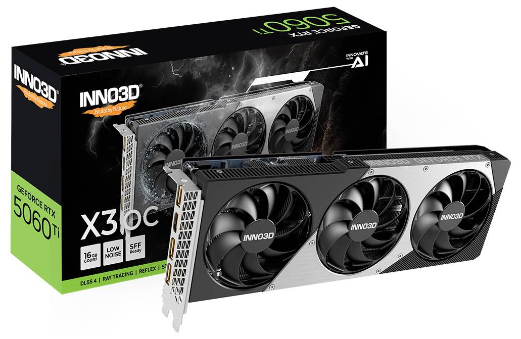 Scheda grafica INNO3D GeForce RTX 5060 Ti con tre ventole davanti alla sua confezione. La confezione mostra il nome del prodotto e le specifiche.