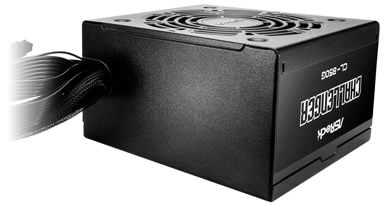 Un alimentatore PC nero con ventola e fascio di cavi, modello 'Chieftec iArena 500W', per l'alimentazione di computer.
