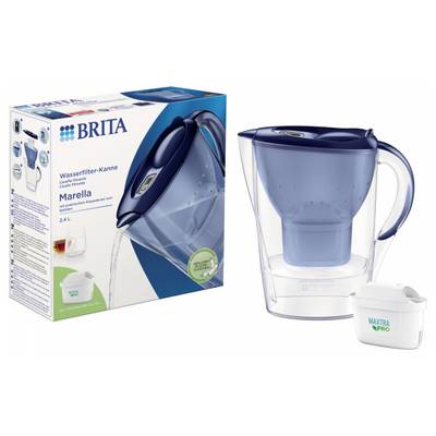 Una caraffa filtrante Brita modello 'Marella' di colore blu con cartuccia filtrante maxtra+, raffigurata accanto alla confezione.