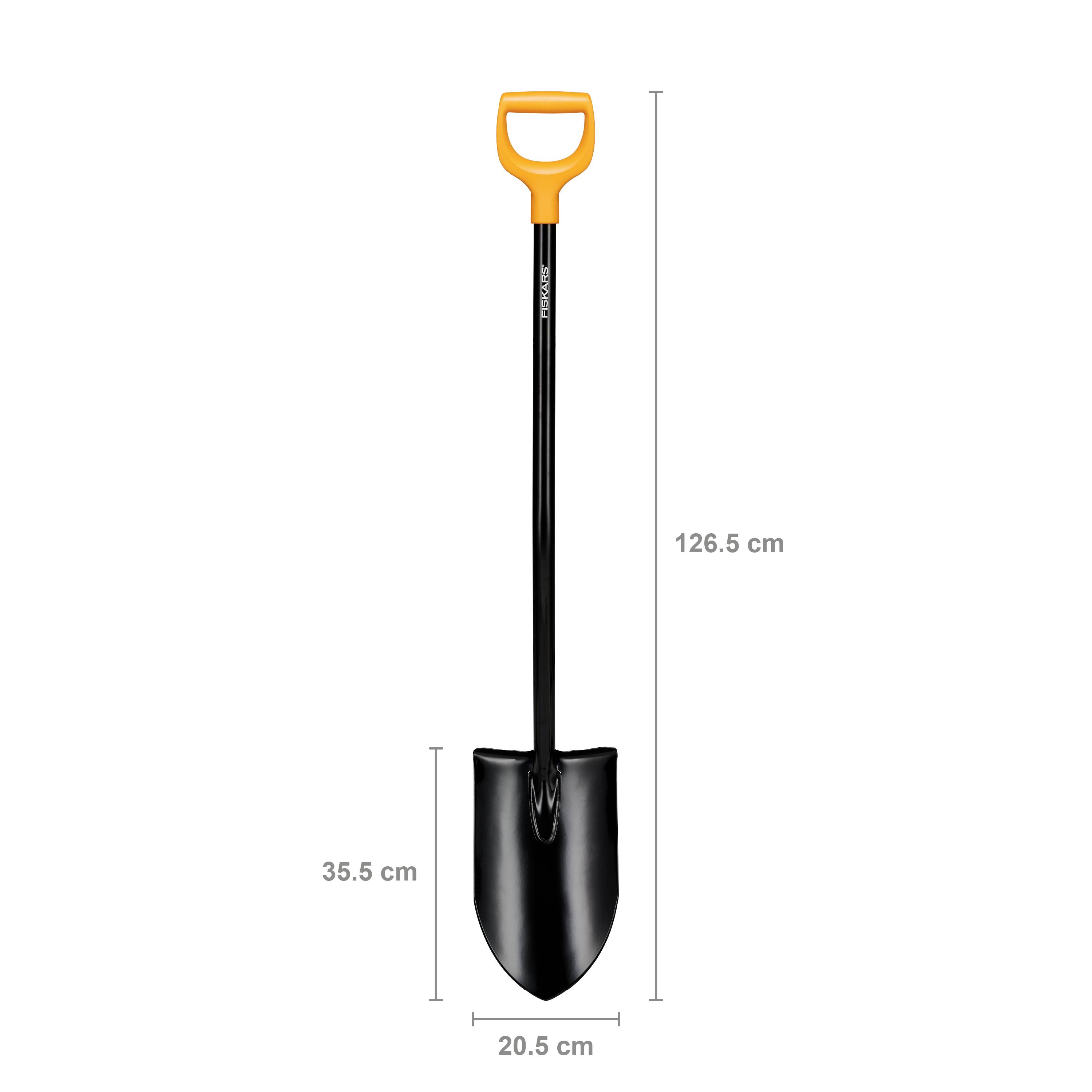 Una pala con lama in metallo nero e manico arancione. Lunghezza totale: 126,5 cm. Lunghezza della lama: 35,5 cm, larghezza: 20,5 cm.