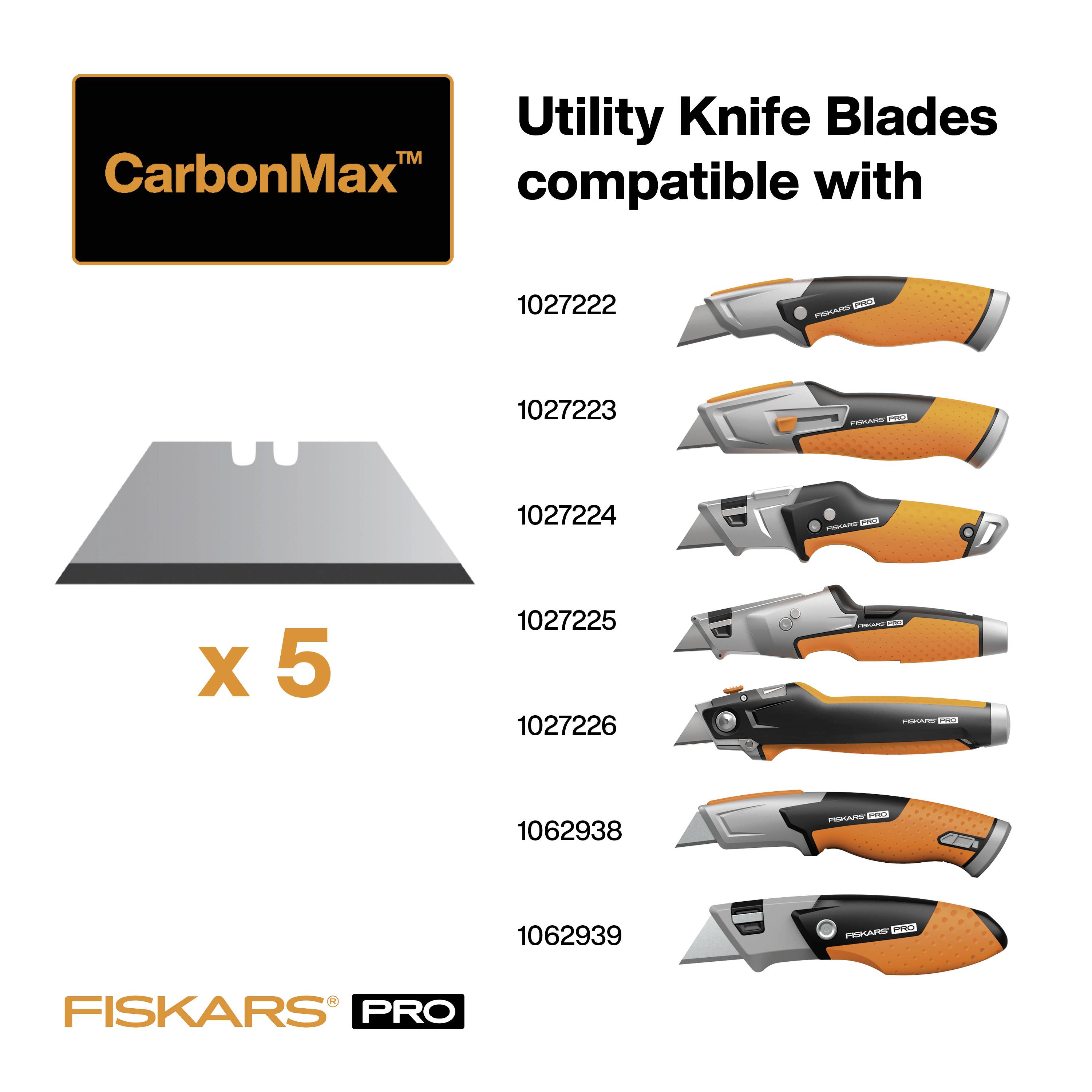Le lame di ricambio 'CarbonMax' sono compatibili con diversi coltelli Fiskars. Mostra cinque modelli arancioni con i relativi numeri di prodotto.