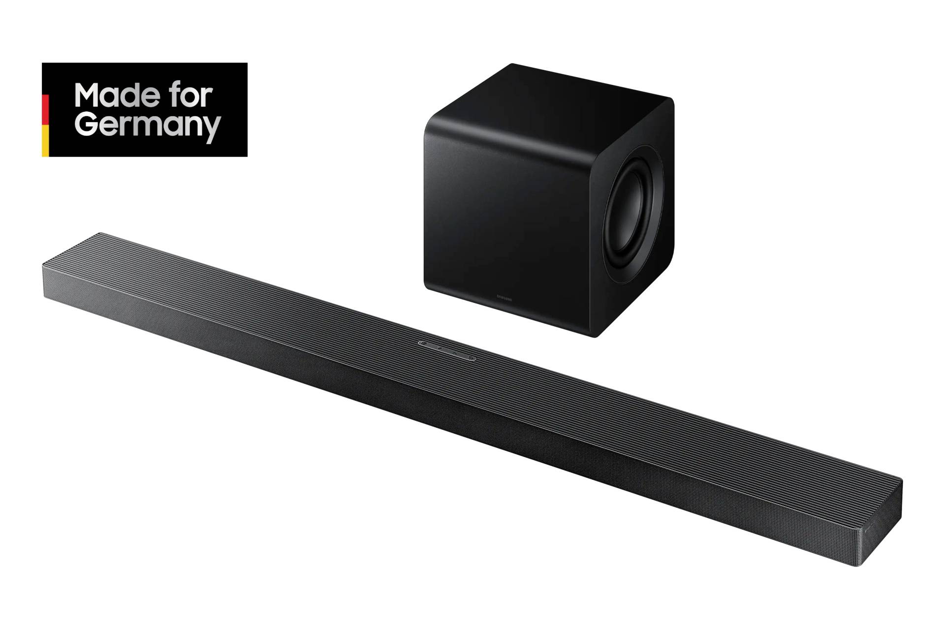 Una soundbar nera e un subwoofer con la scritta 'Made for Germany' in alto a sinistra.
