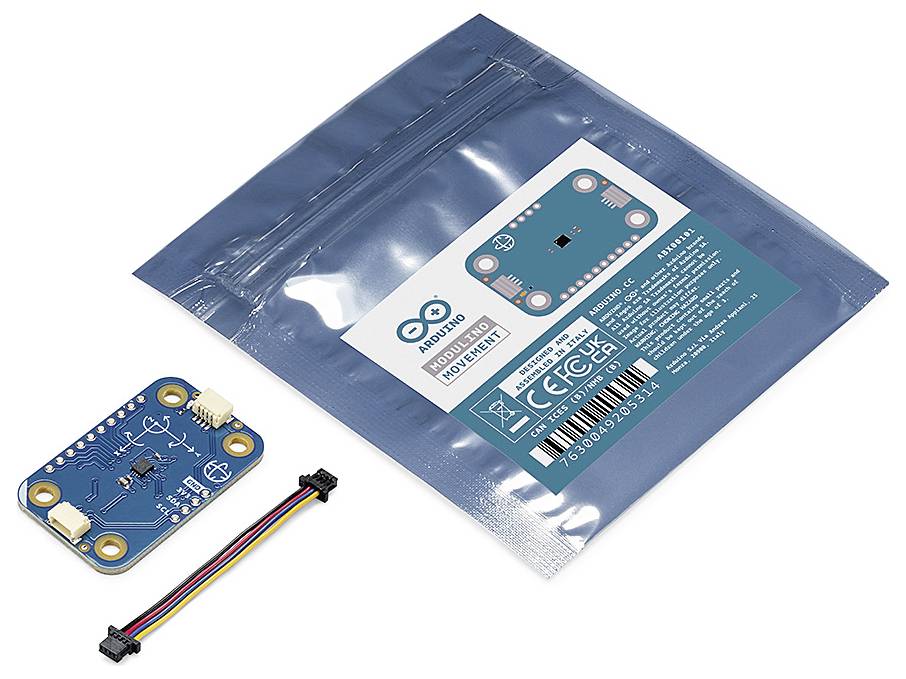 Un modulo sensore Arduino in confezione blu è posizionato accanto a un sensore aperto con cavi colorati.
