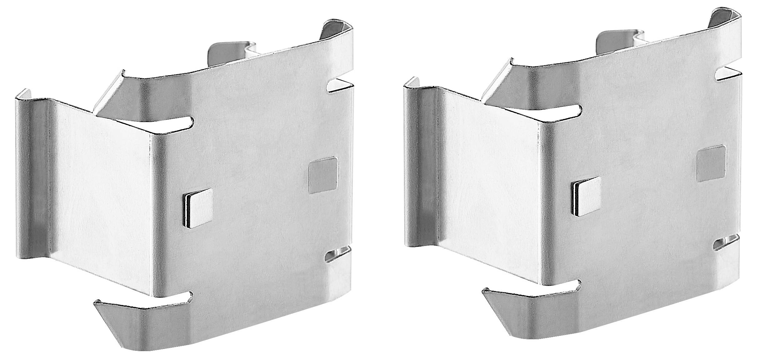 Due graffette metalliche argentate affiancate, ciascuna con bordi dentellati e aperture rettangolari, su sfondo bianco.