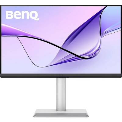 Un monitor per computer BenQ dal design elegante è esposto su un supporto sullo sfondo di un gradiente viola e rosa.