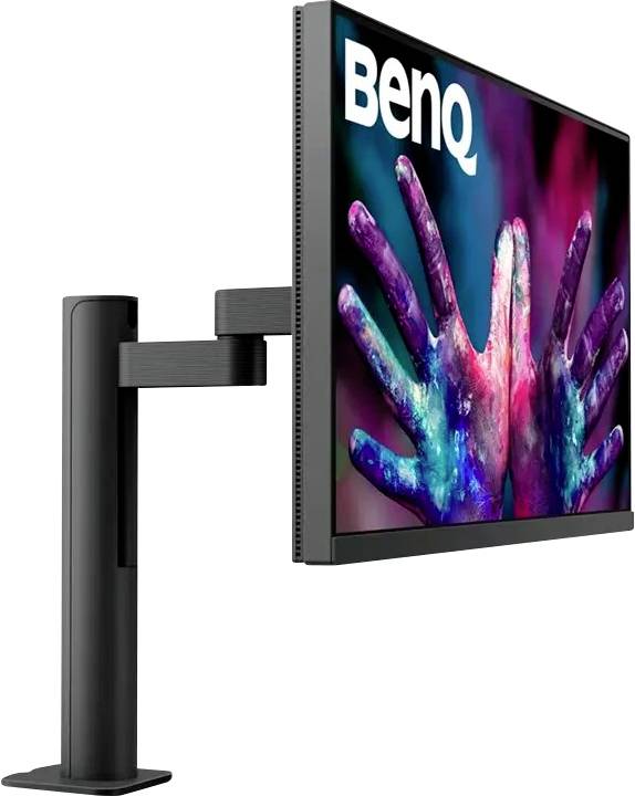 Un monitor del computer che mostra impronte di mani colorate sullo schermo è montato su un supporto nero regolabile. Il nome del marchio 'BenQ' appare nell'angolo.