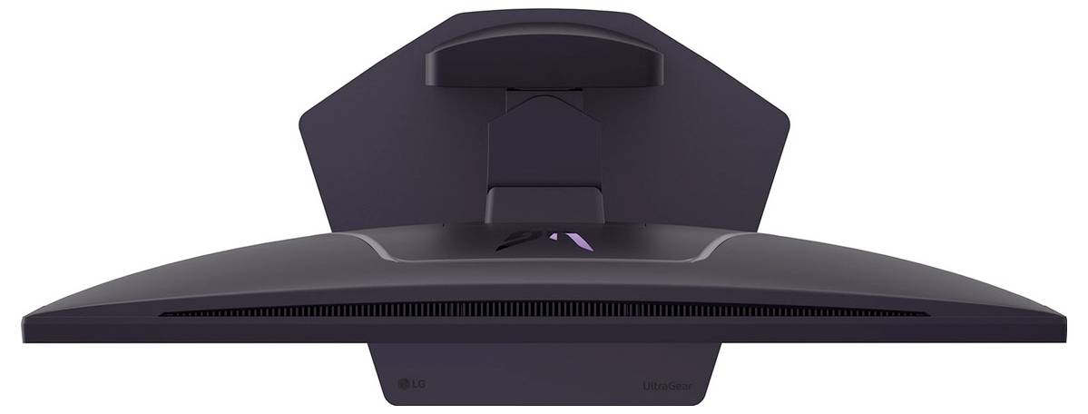 Un monitor curvo visto da dietro, con un design elegante e moderno, dotato di una luce al centro.