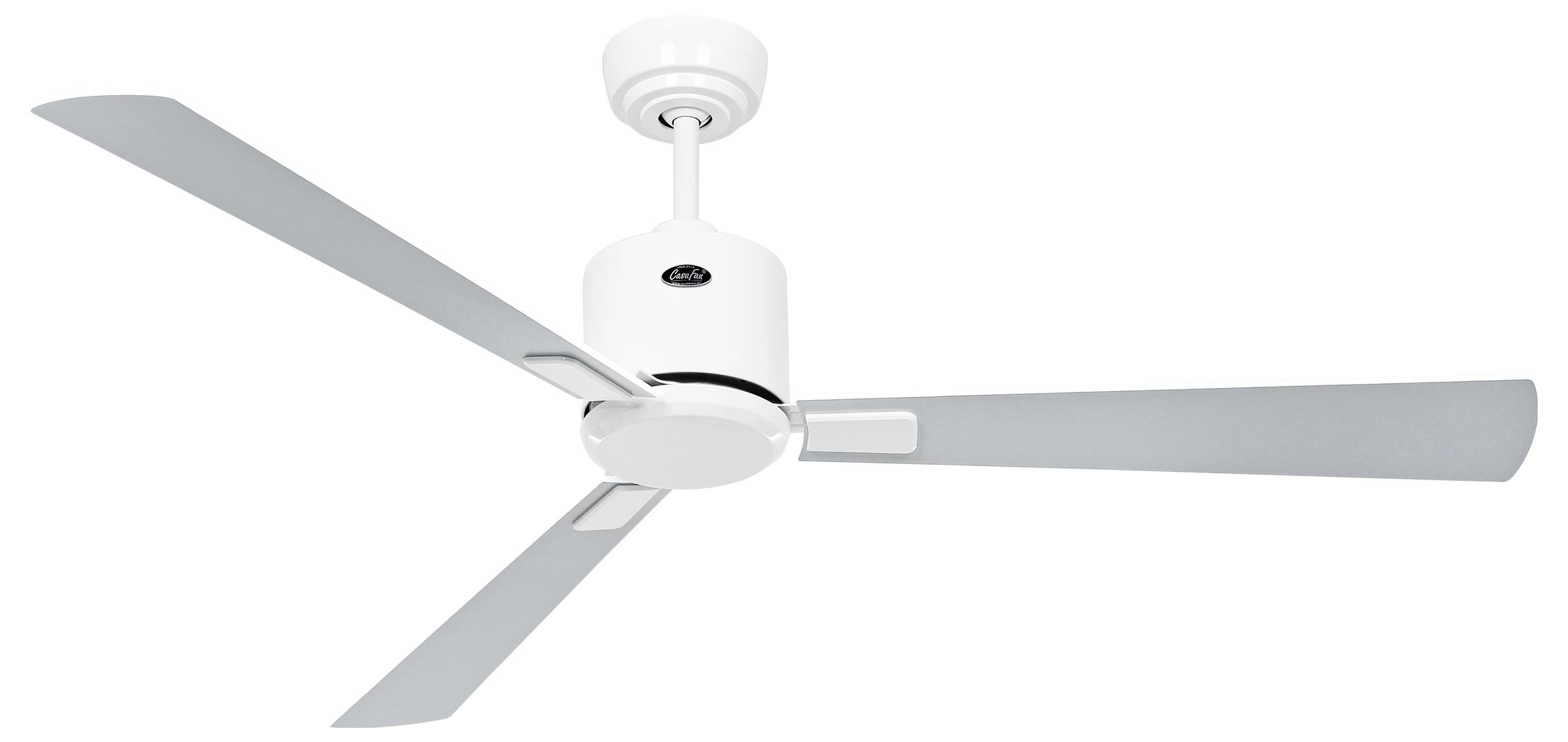 Un ventilatore a soffitto bianco con tre pale eleganti, progettato per interni moderni.