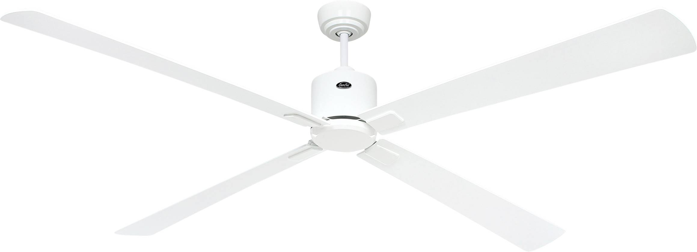 Un ventilatore da soffitto bianco con cinque pale, visto dal basso, centrato su uno sfondo bianco.