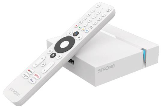 Una scatola decoder bianca con un telecomando abbinato. La scatola è etichettata 'STRONG' e presenta un design elegante e semplice.