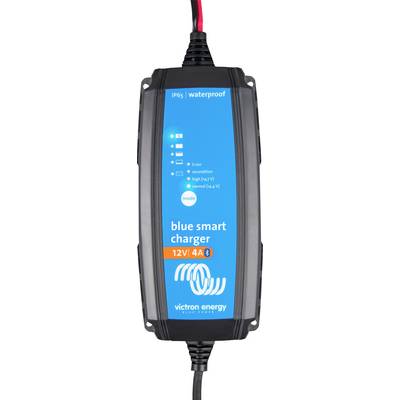 Un caricabatterie intelligente blu per batterie da 12V con corrente di 4A, con indicatori LED per alimentazione, stato di carica e modalità di protezione.