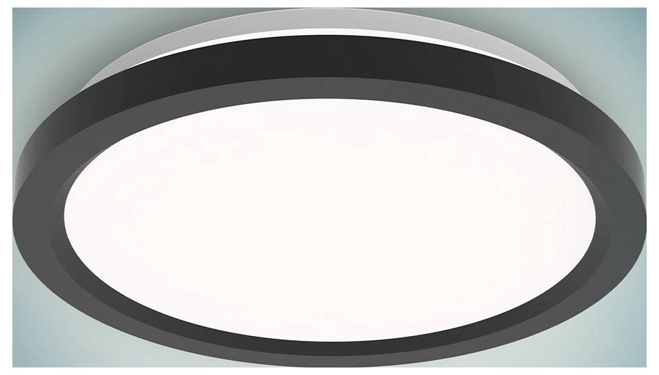 Un moderno lampadario a soffitto circolare a LED, con un bordo nero, che emette una luce bianca brillante, montato su uno sfondo di soffitto blu chiaro.
