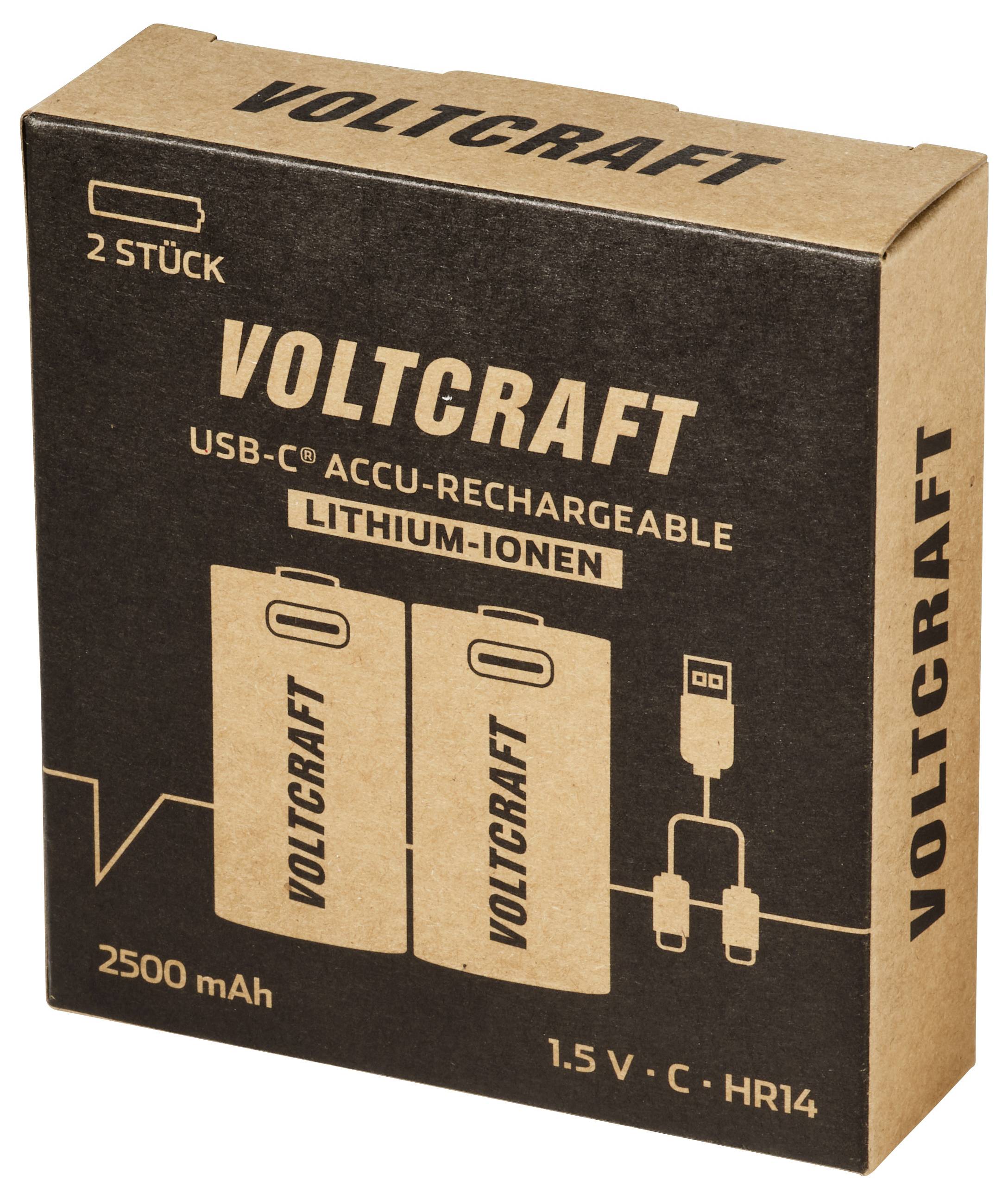 Adattatore da viaggio Verbatim 70W GaN III con più prese AC e porte USB-C, mostrato con due cavi collegati.