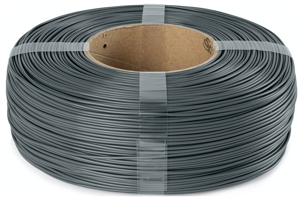 Un grande avvolgimento di filo verde scuro, accuratamente arrotolato e fissato con nastro adesivo, posto su un rocchetto di cartone, visto di lato.