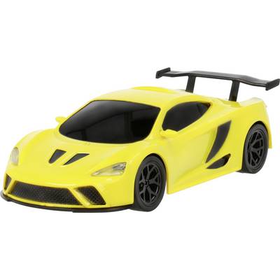 Una macchina sportiva giocattolo color giallo brillante con finestrini oscurati neri e un grande spoiler posteriore, progettata per il gioco dei bambini.