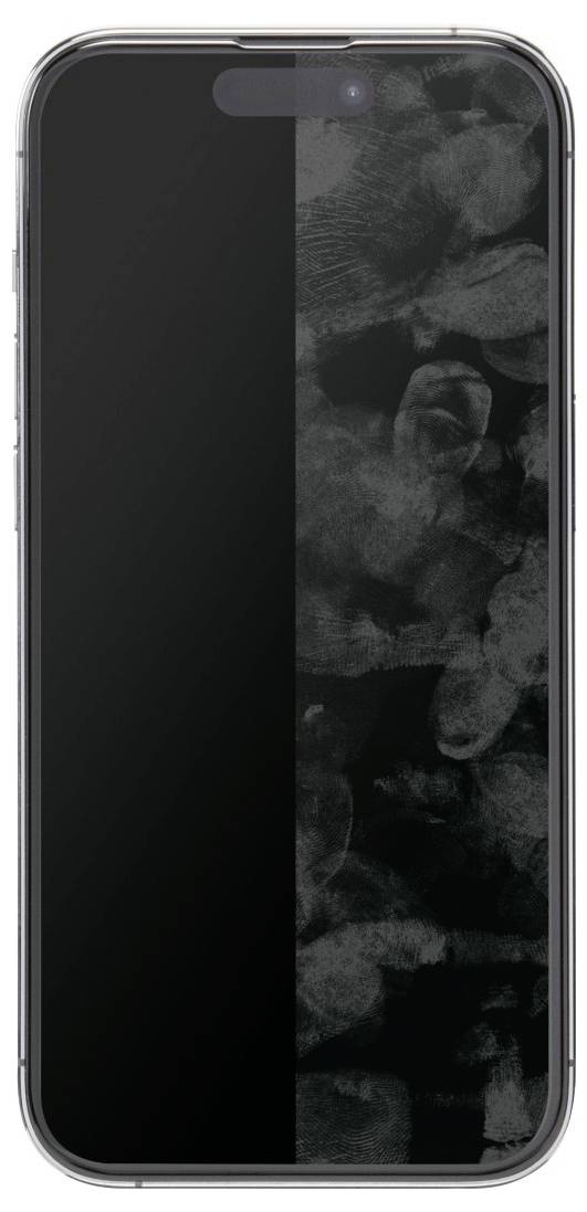 Schermo di smartphone con aloni e impronte digitali visibili su metà del display, che mostra la differenza tra superfici pulite e sporche.