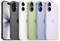 Cinque smartphone in nero, bianco, verde, blu e viola sono disposti in fila, mostrando la varietà di opzioni cromatiche disponibili.