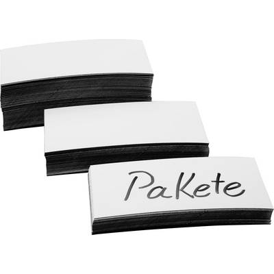 Tre pile di schede vuote, con la carta frontale a destra etichettata 'PaKeTe' in grandi lettere scritte a mano.