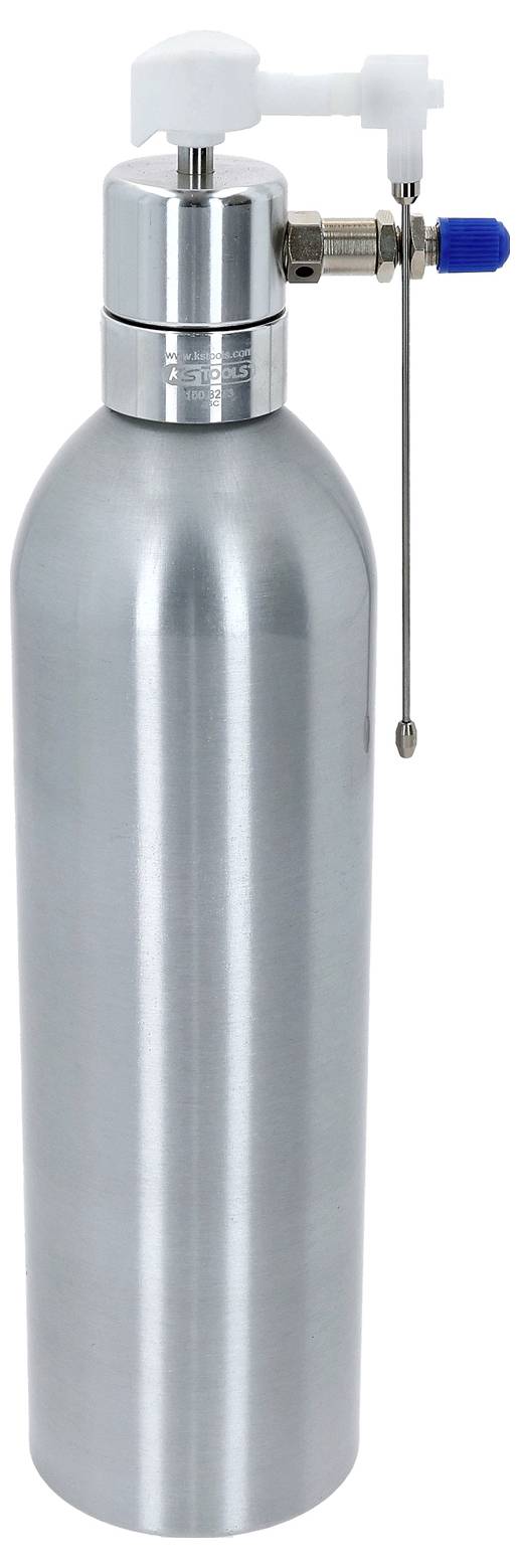 Un flacone dosatore metallico con valvola ad alta pressione e ugello sulla parte superiore, probabilmente utilizzato per scopi culinari come montare la panna.