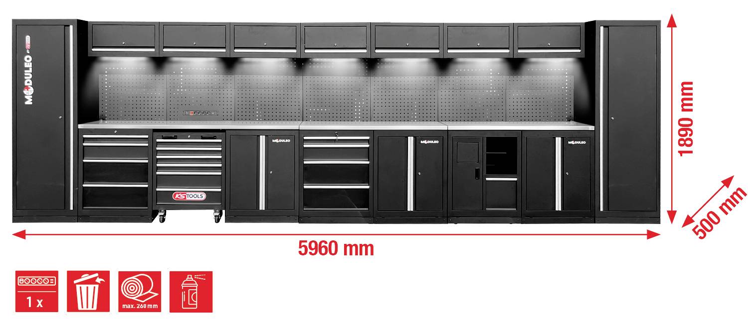 Un sistema di armadietti modulari per garage di grandi dimensioni con scaffalatura superiore, cassetti multipli e ripiani. Dimensioni: 5960 mm di larghezza, 1890 mm di altezza, 500 mm di profondità.