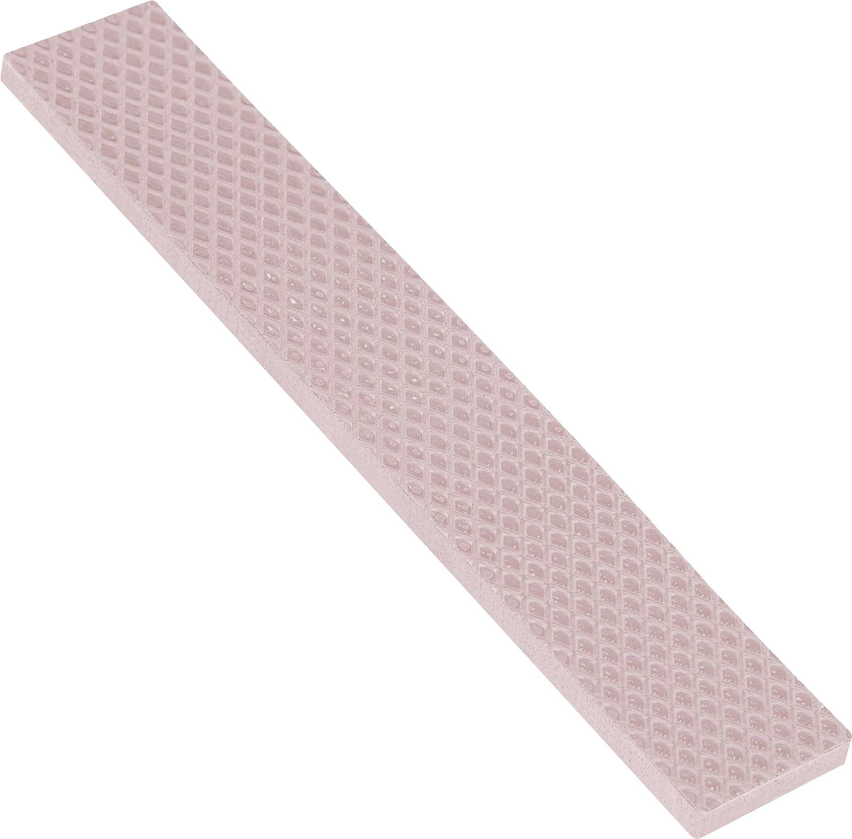 Un biscotto wafer rosa con una texture a griglia sulla sua superficie.